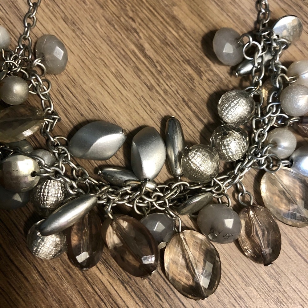 Necklace smoke colors beads